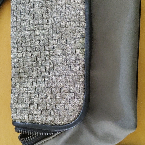 Bernie mev purse - Picture 2 of 3